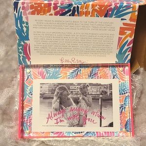 Lilly Pulitzer NIB Clear Pink Acrylic 4 x 6 Picture Frame